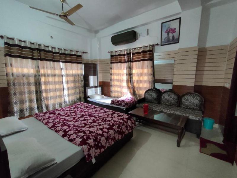 Arjun Guest House ปะทานโกต ภายนอก รูปภาพ