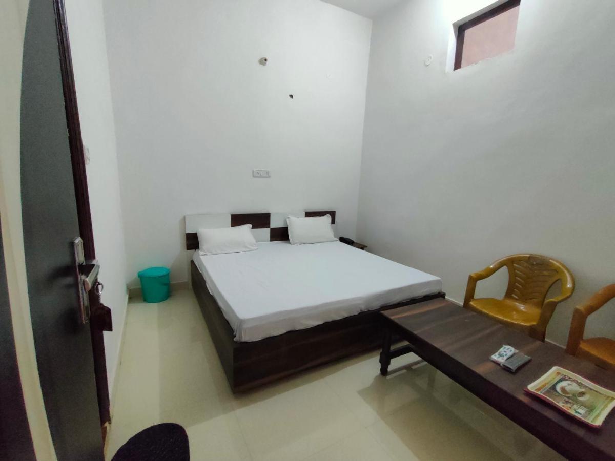 Arjun Guest House ปะทานโกต ภายนอก รูปภาพ